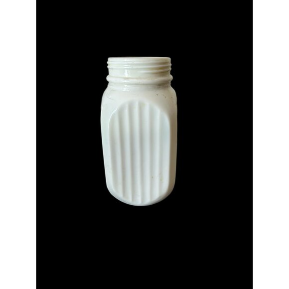 Vintage 1930s Ribbed White Milk Glass Spice Shaker Jar 5" - Picture 1 of 9